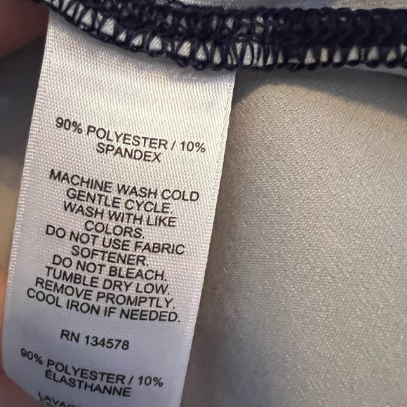 Vineyard Vines Performance Navy and White Women's Half Zip Top - Picture 4 of 5